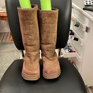 Cabelas suede fur-lined boots